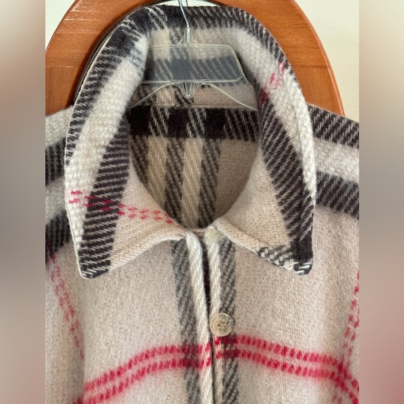 NWOT 100% Wool Plaid Cape Poncho One Size Fits Most - Picture 3 of 6